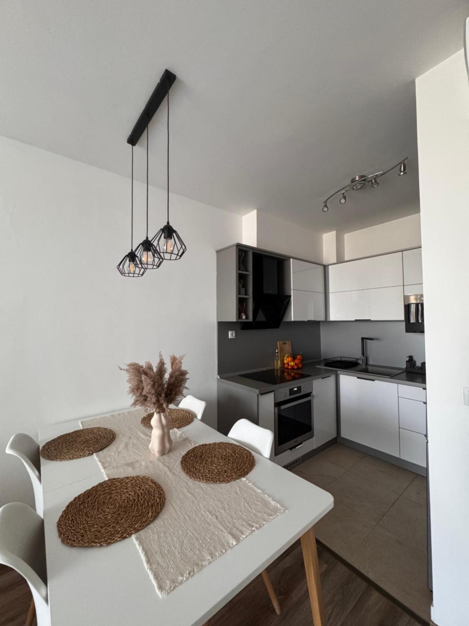 Lelle Resort Apartman Balatonlelle Bagian luar foto
